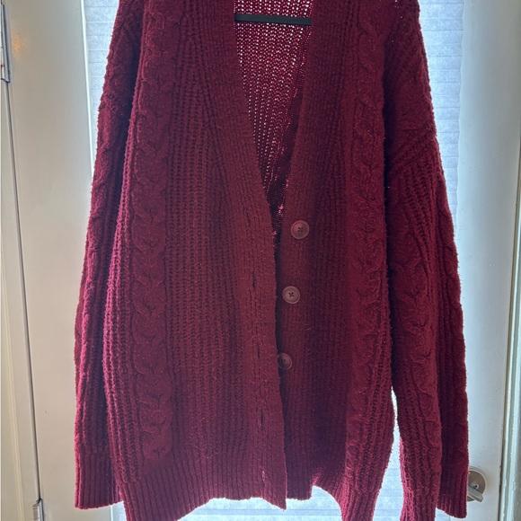 Universal Thread Sweaters - Universal Thread Burgundy Knit Sweater